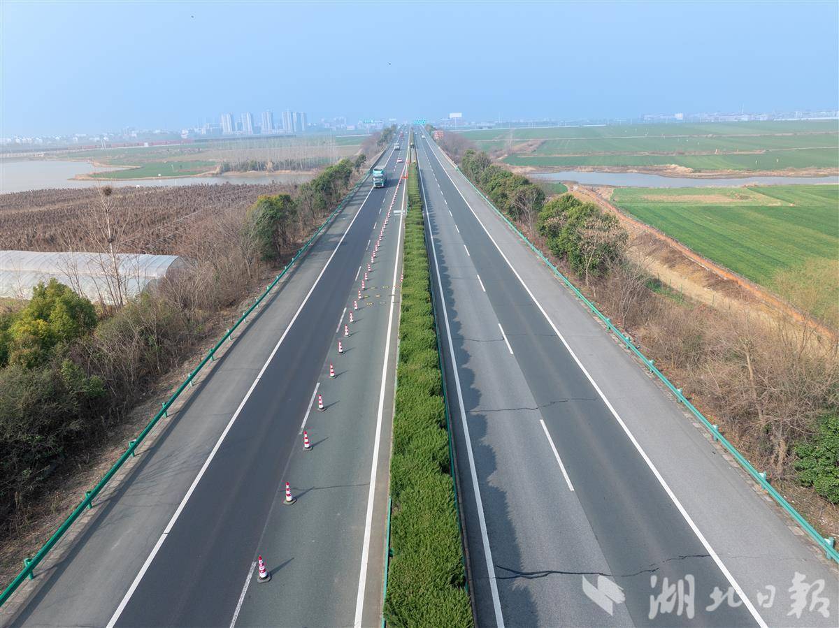 湖北啟動(dòng)公路路域環(huán)境整治提升行動(dòng) 3年新增9000公里美麗公路